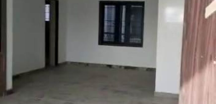 6 Units of 3 Bedrooms Block of Flat with an Independent 2 Rooms BQ