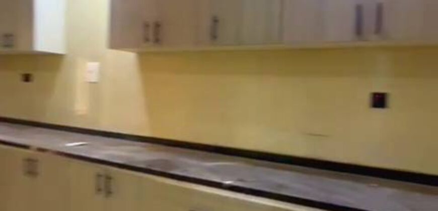 4 Bedrooms Terrace with a BQ, Located at Jahi