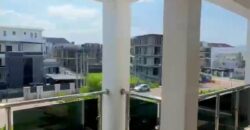 6 bedrooms Terrace with private compound at 9 jahi, Abuja.